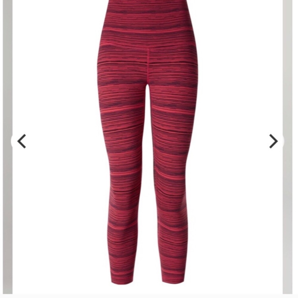 LAST CHANCE Wunder Under NO signs of wear.